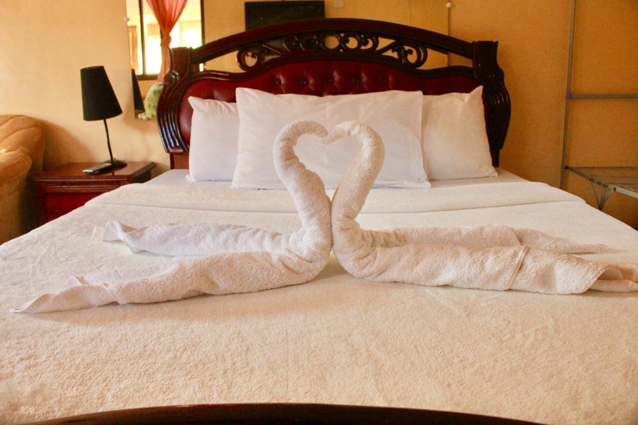 ליאן Bella Beach Resort Batangas מראה חיצוני תמונה